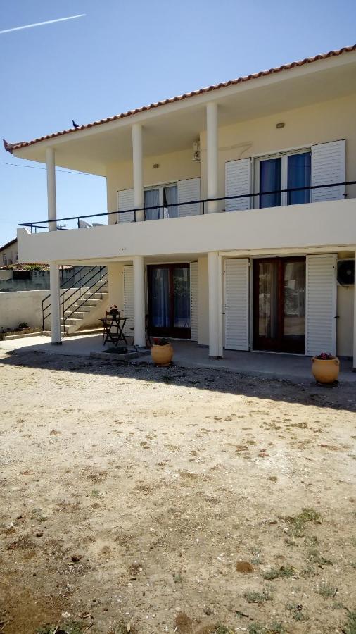 To Spiti Stin Aliki Daire Artemida  Dış mekan fotoğraf